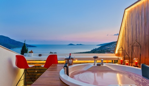 Honeymoon Penthouse