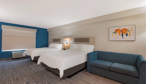 Suite, 2 Queen Beds, Accessible (Communications)
