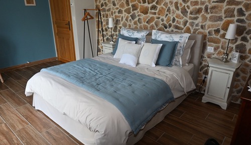 Room (Lespinasse)