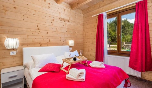 Apartment (One Bedroom Apartment with Terrace)