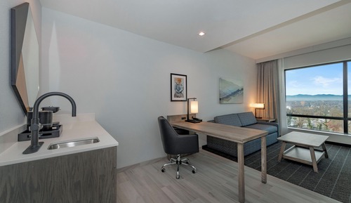 Suite, 1 King Bed, Accessible Bathtub, Mountain View (Bathtub, Mobility, Bay View)