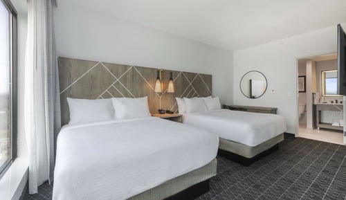 Quite, 2 Queen Beds 2 Room, Mountain View