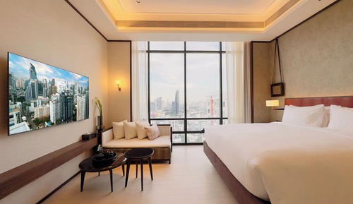 SILQ Penthouse (With Plunge Pool)