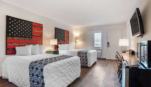 Room, 2 Double Beds, Non Smoking (First Floor)