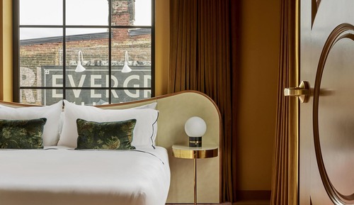 Suite Genevieve with Accessible Tub