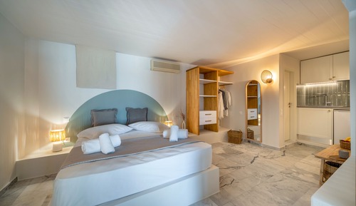 Double Room, Multiple Beds, Partial Sea View, Ground Floor (04)