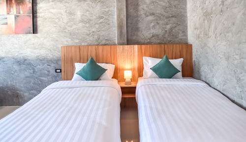 Standard Twin Room