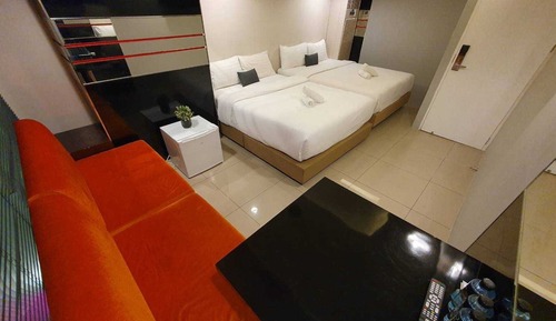 Quadruple Room with Shared Bathroom