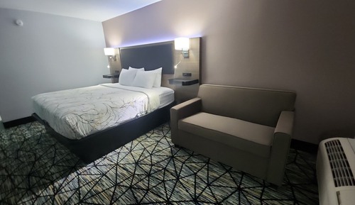 Room, 1 King Bed with Sofa bed, Non Smoking