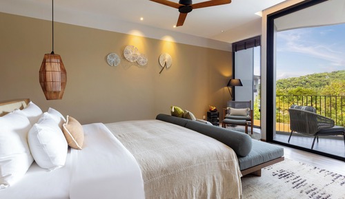 Luxe Plus Mountain View King