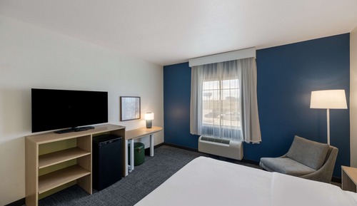 Room, 1 King Bed, Accessible, Bathtub