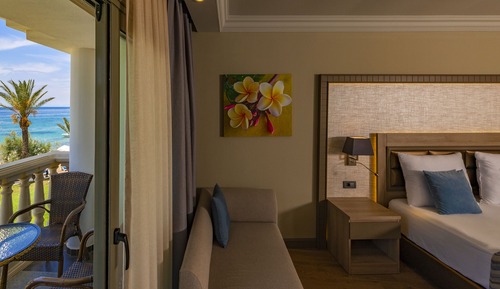 Standard Room Side Sea