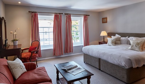 Room (Midhurst)