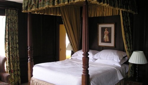 Room (Sussex Four Poster)