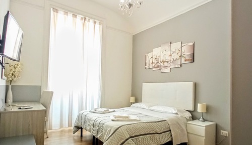 Deluxe Double or Twin Room