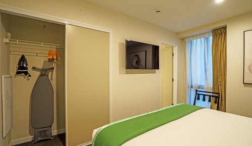 Deluxe 1 Bedroom 1 King Bed