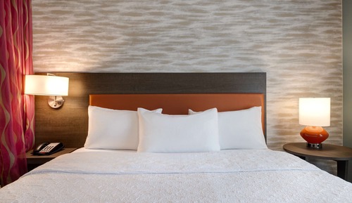 Studio, 1 King Bed, Accessible (Hearing)