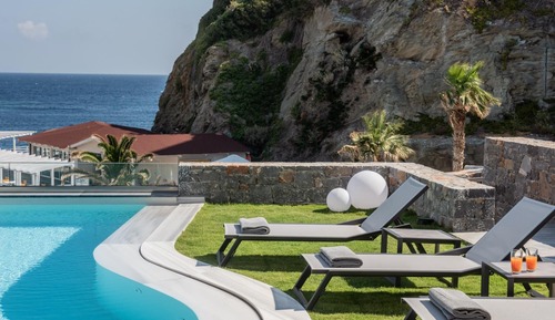 Villa, Smoking
