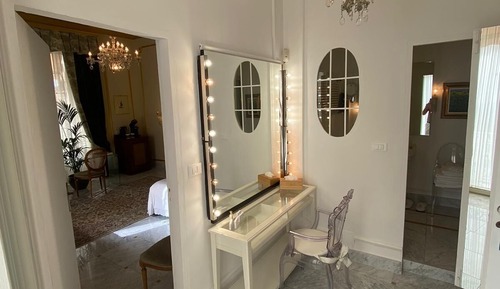 Junior Room