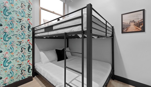Deluxe Studio Suite