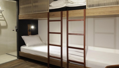 Room, Multiple Beds