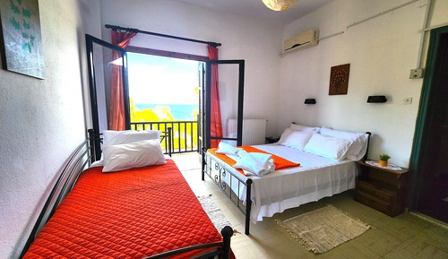 Basic Triple Room