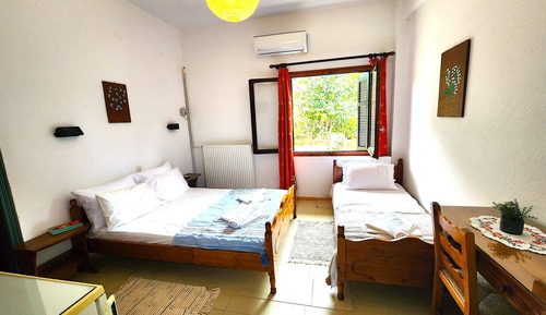 Basic Triple Room