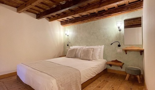 Junior Studio Suite