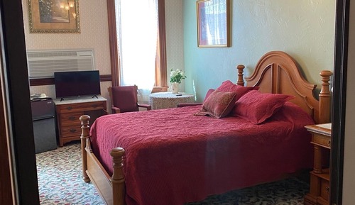 Deluxe Single Room