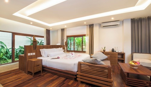 Cabana Suite Private Balcony