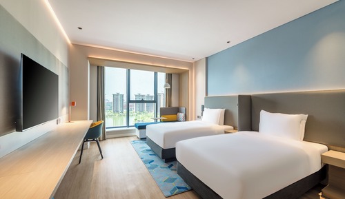 Standard Room, 2 Twin Beds, Lake View (Separate Bath)