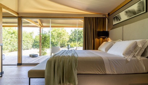 Luxury Tent (1 fila presso Infinito Beach)