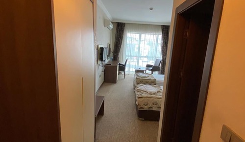 Comfort Single Room, City View