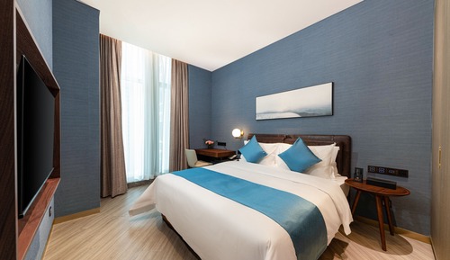 Qiu Ya One-Bedroom Elegant Suite