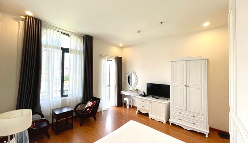 Deluxe Room, Balcony, Valley View