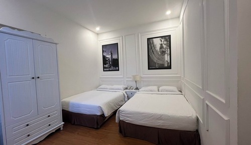 Standard Double Room, 2 Double Beds, No Windows
