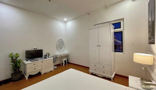 Standard Double Room, 1 Queen Bed, No Windows