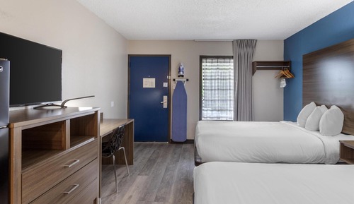 Standard Room, 2 Double Beds, Non Smoking, Kitchenette
