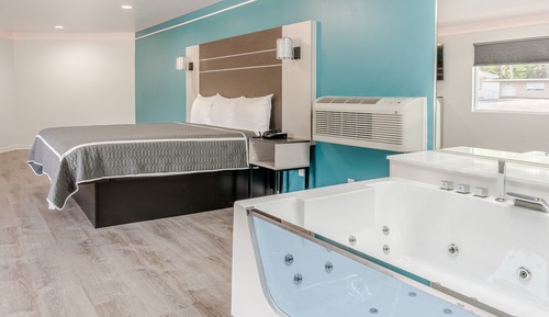 Executive Studio Suite, 1 King Bed, Non Smoking, Ground Floor