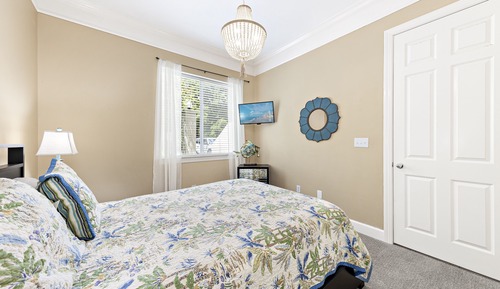 Comfort Condo, 2 Bedrooms, Balcony, Golf View
