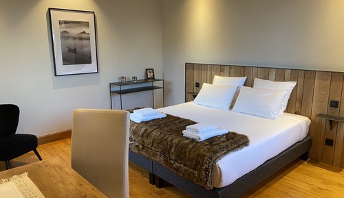 Deluxe Double Room, 1 King Bed, Non Smoking, Garden View