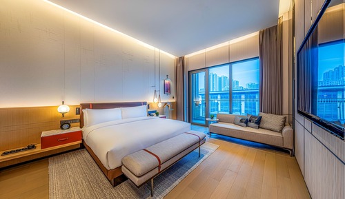 Premium Suite, 1 King Bed