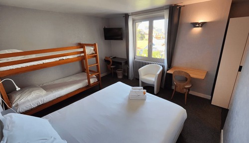 Family Quadruple Room, Partial Ocean View