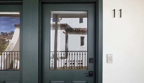 Executive Studio, 1 Queen Bed, Kitchenette