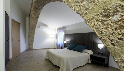 Romantic Triple Room