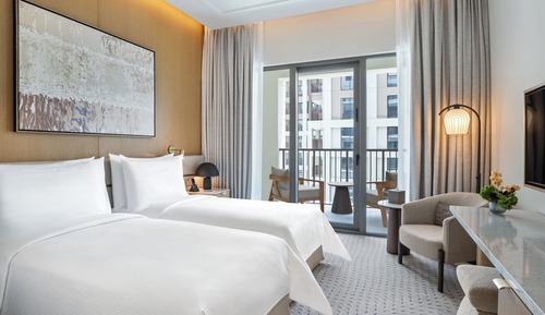 Deluxe Room, 1 King Bed, Lagoon View