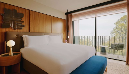 Balcony Park Suite