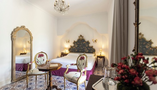 Classic Room