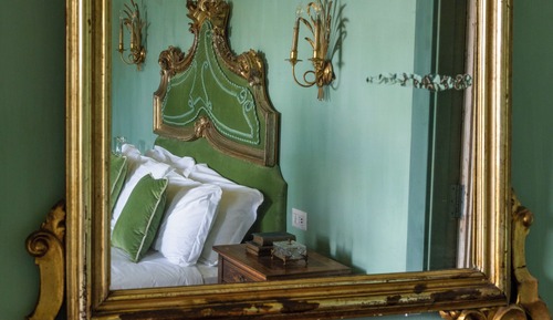 Royal Room