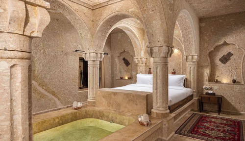 Suite (Suleyman Celebi Cave)